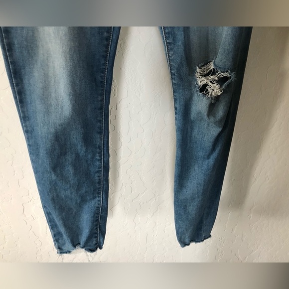 Banana Republic|Medium wash distressed skinny jeans, size 10/30 ••• - Picture 4 of 11